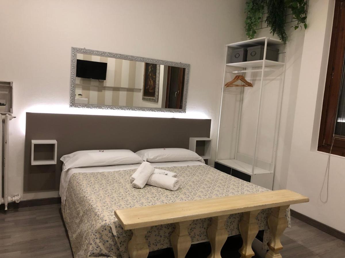 Rooms Giulietta E Romeo Verona Exterior foto